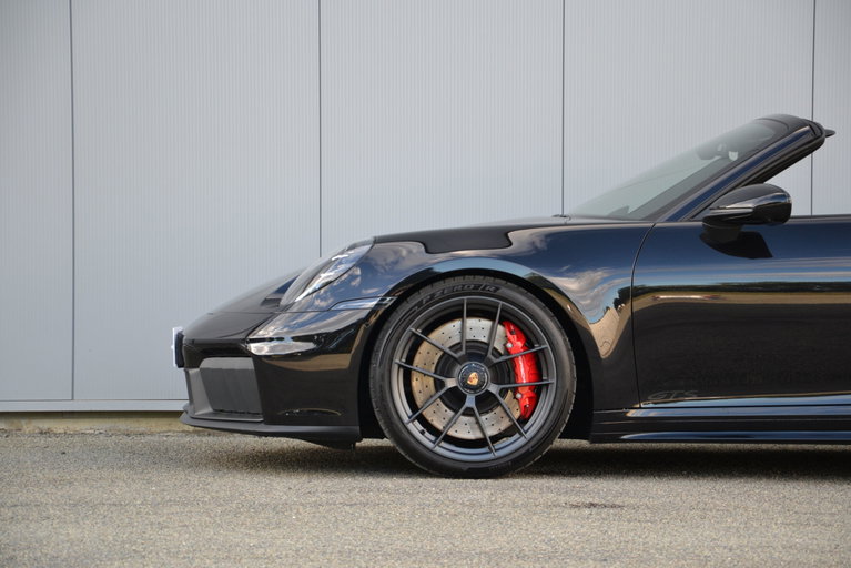 Porsche 992.2 Carrera GTS