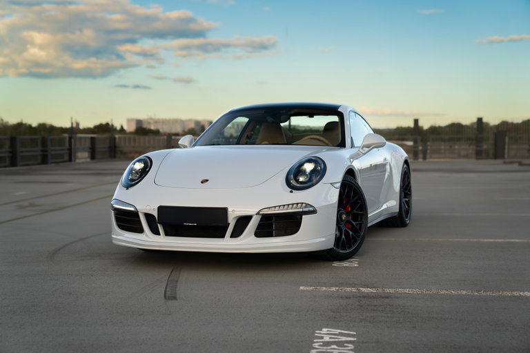 Porsche 991 Carrera 4 GTS