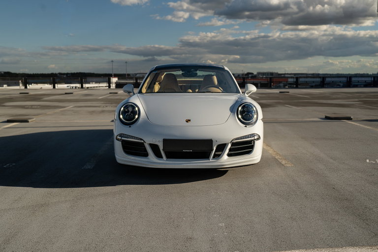 Porsche 991 Carrera 4 GTS