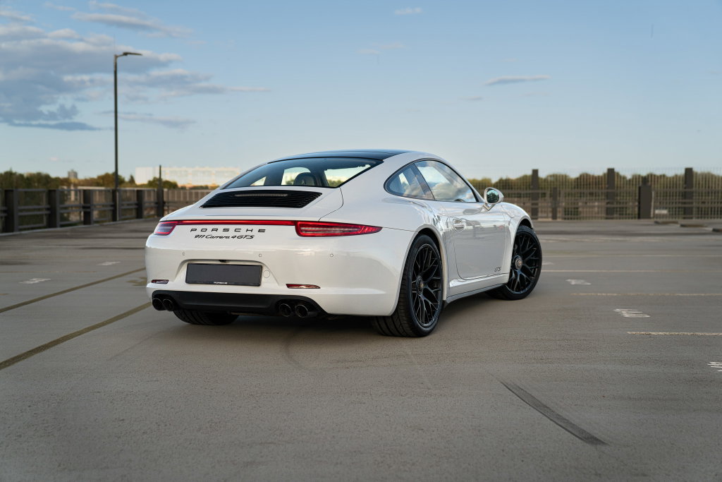 Porsche 991 Carrera 4 GTS