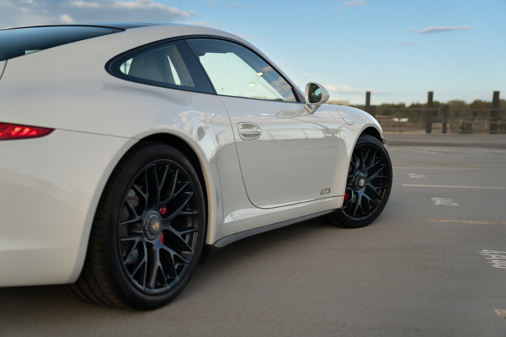 Porsche 991 Carrera 4 GTS