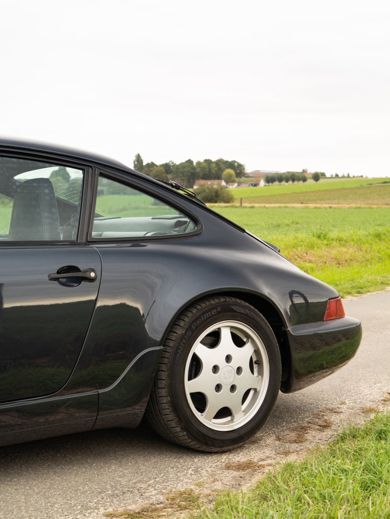 Porsche 964 Carrera 4