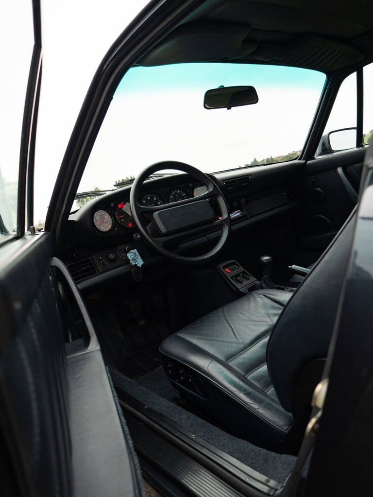 Porsche 964 Carrera 4