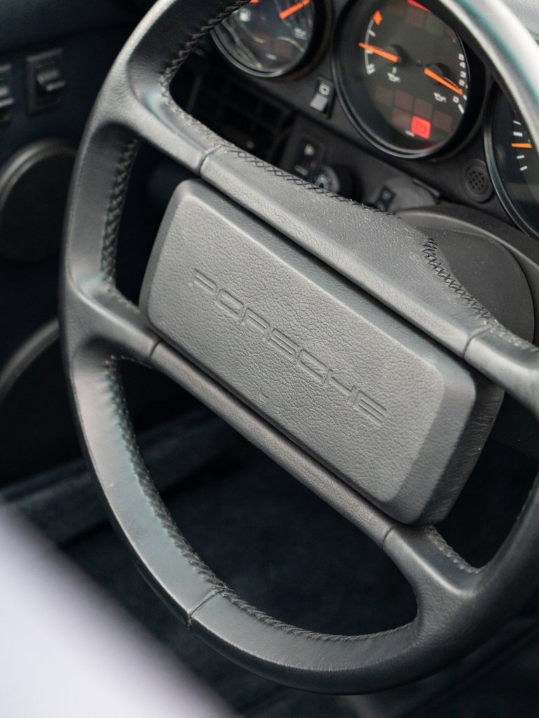 Porsche 964 Carrera 4