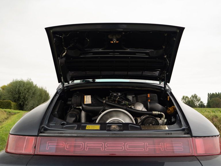 Porsche 964 Carrera 4