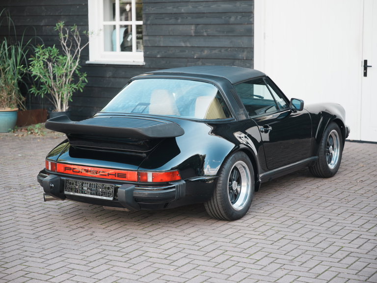 Porsche 911 Carrera 3.2 WTL