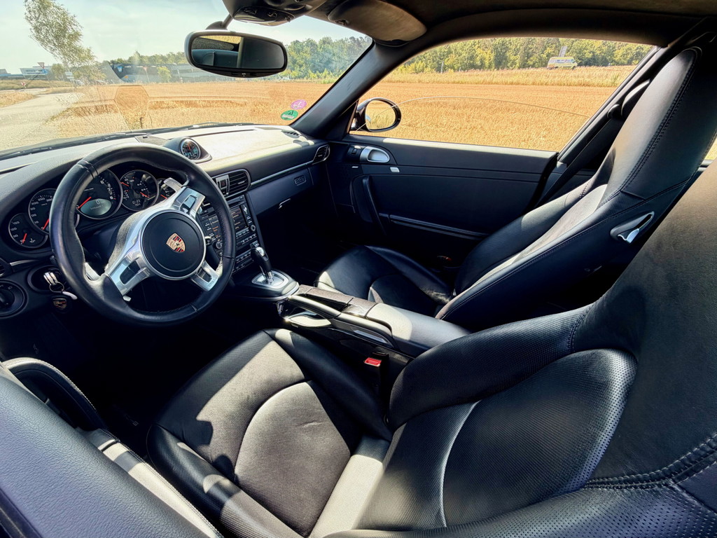 Porsche 997.2 Carrera Black Edition