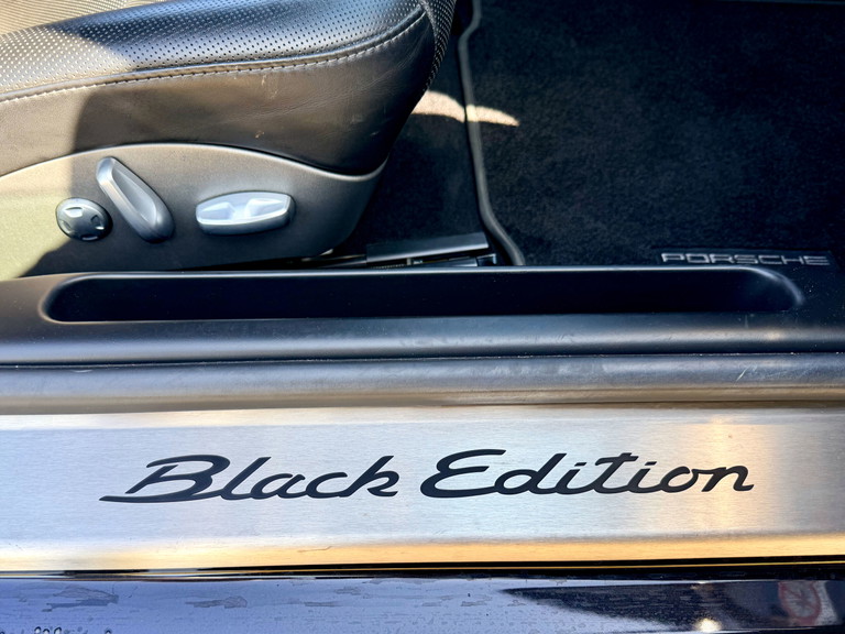 Porsche 997.2 Carrera Black Edition