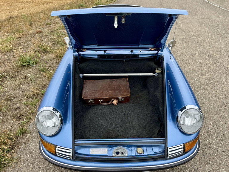 Porsche 911 E