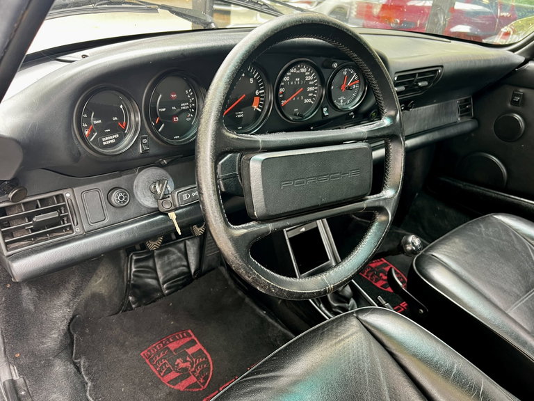 Porsche 911 Carrera 3.2