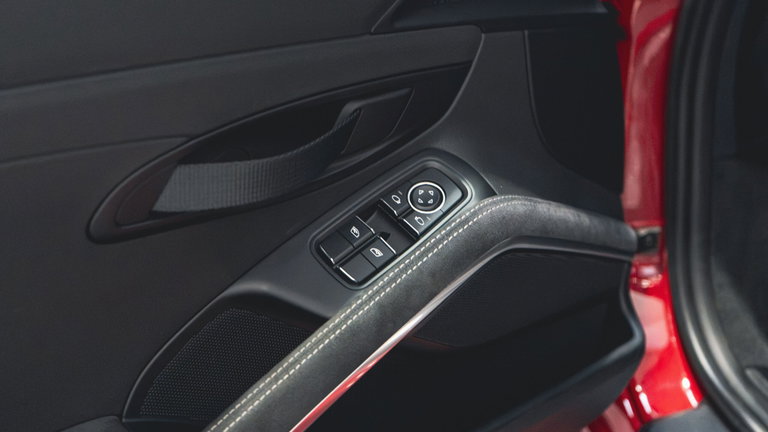 Porsche 981 Cayman GT4