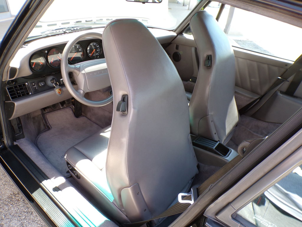 Porsche 964 Carrera 4