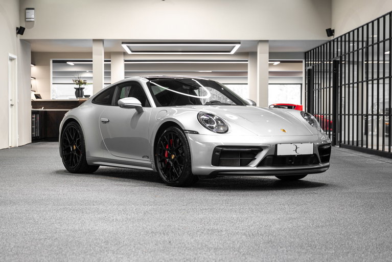 Porsche 992 Carrera GTS