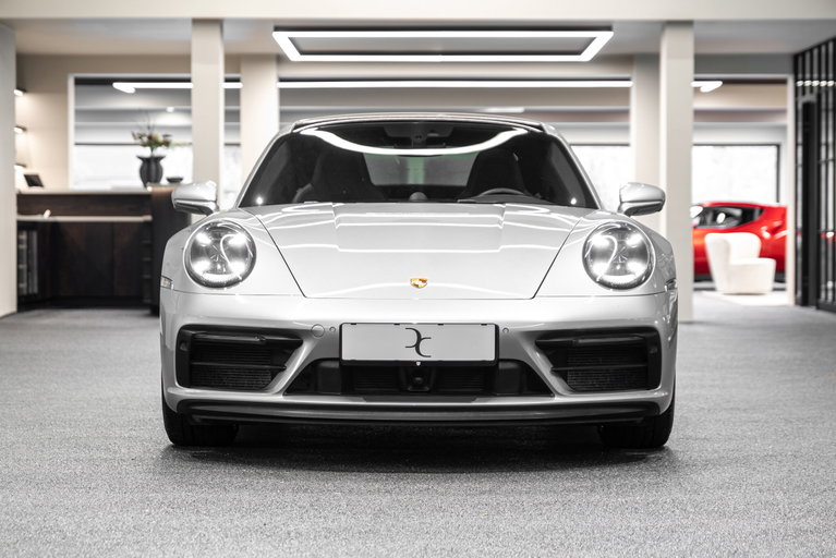 Porsche 992 Carrera GTS