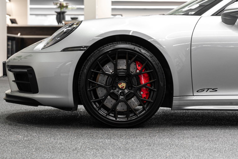 Porsche 992 Carrera GTS