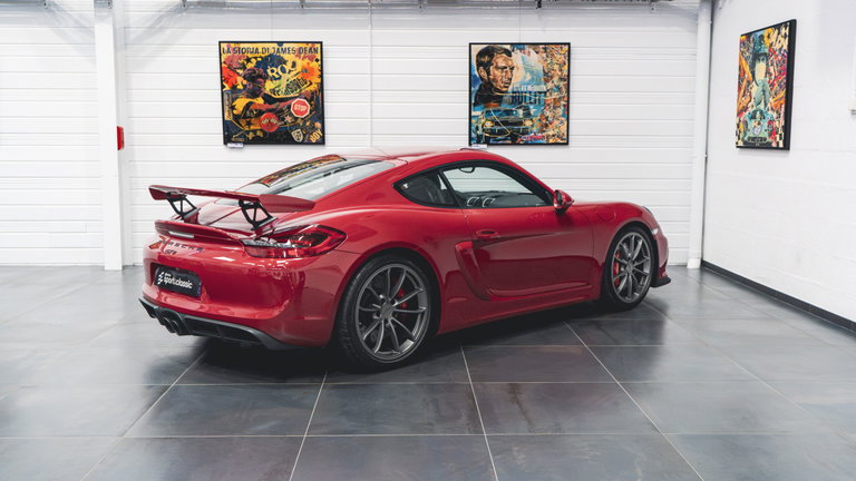 Porsche 981 Cayman GT4