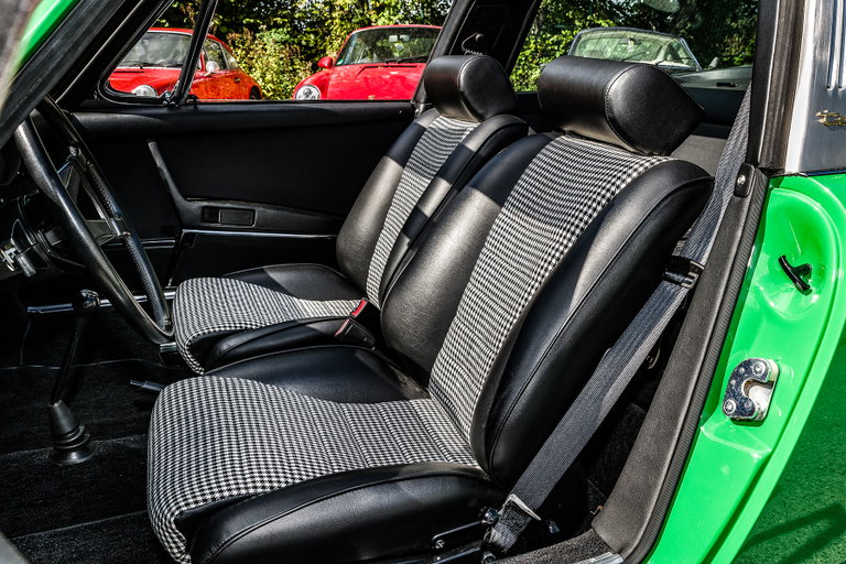 Porsche 911 S (F-Modell)