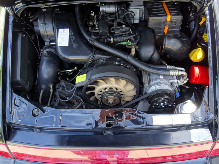 Porsche 964 Carrera 4