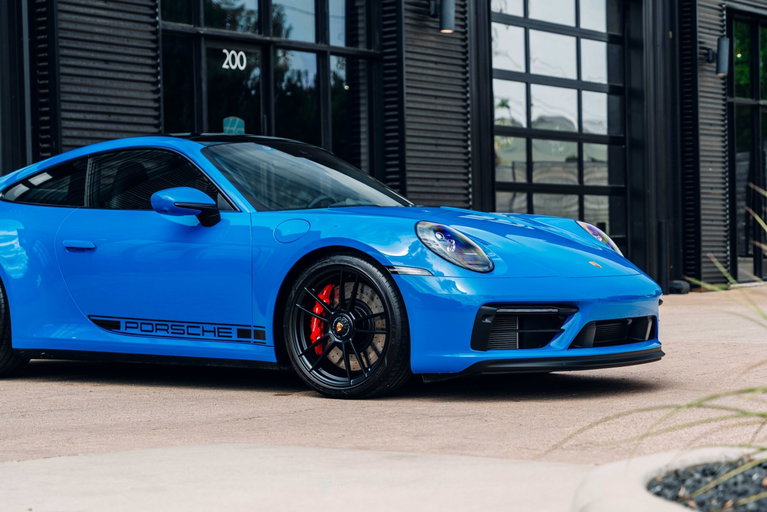 Porsche 992 Carrera GTS