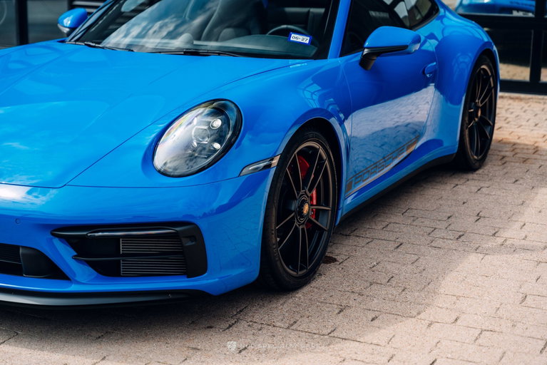 Porsche 992 Carrera GTS