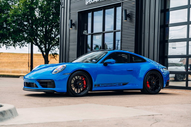 Porsche 992 Carrera GTS
