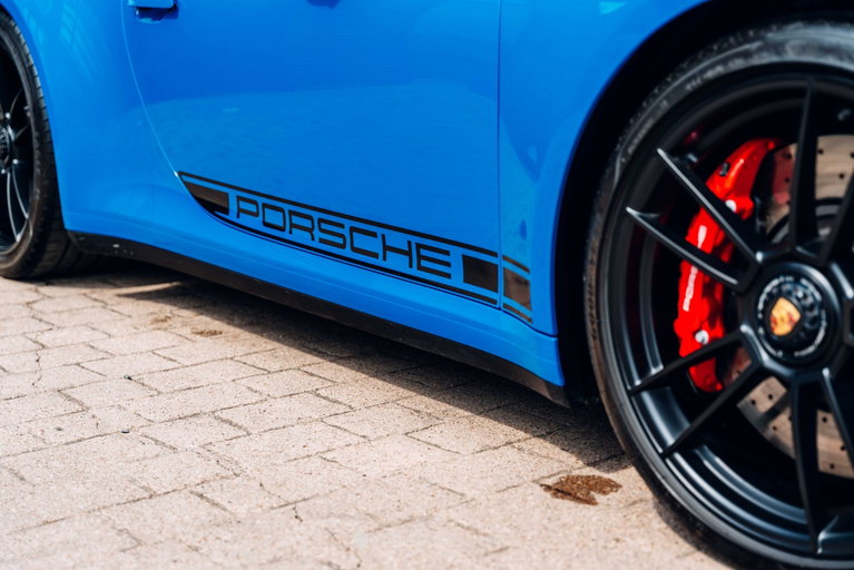 Porsche 992 Carrera GTS
