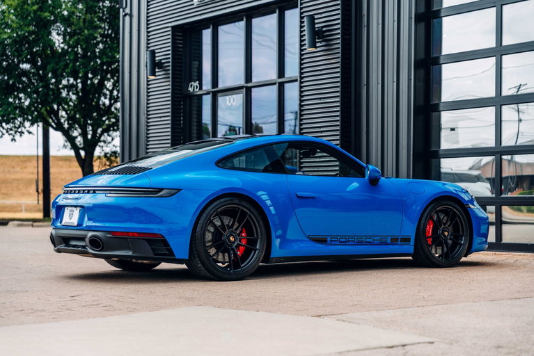 Porsche 992 Carrera GTS