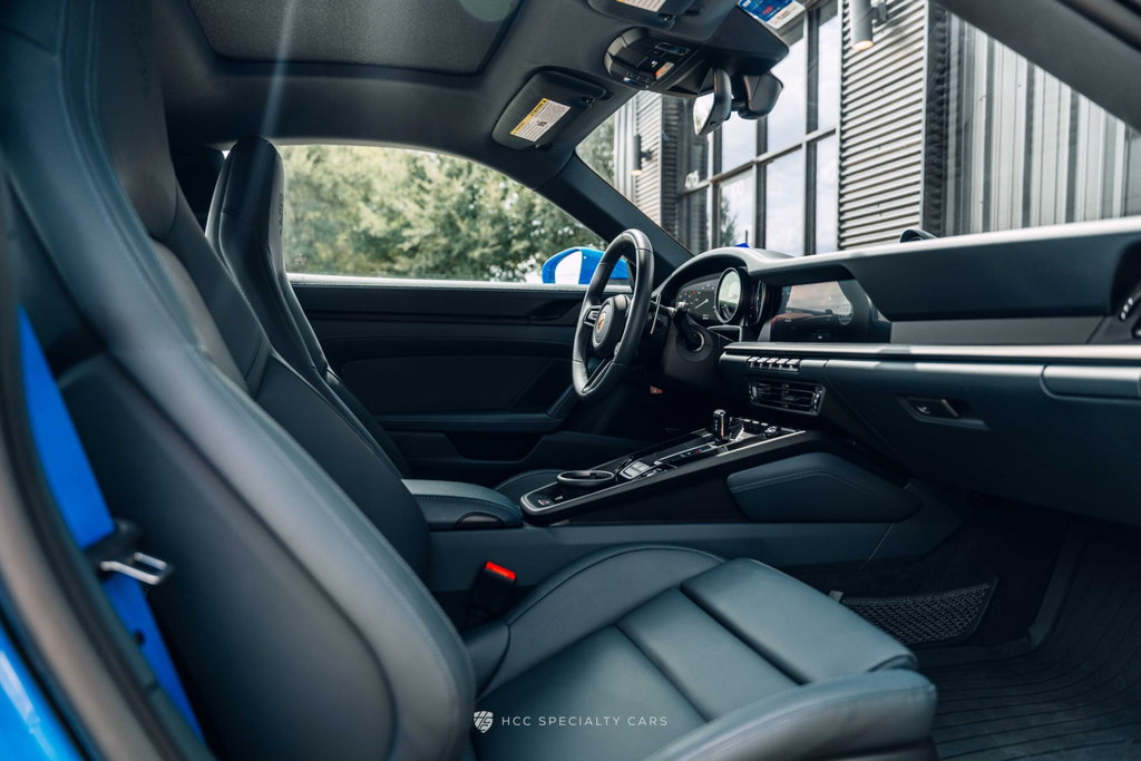Porsche 992 Carrera GTS