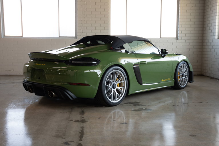 Porsche 718 Spyder RS