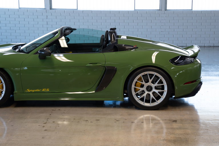 Porsche 718 Spyder RS