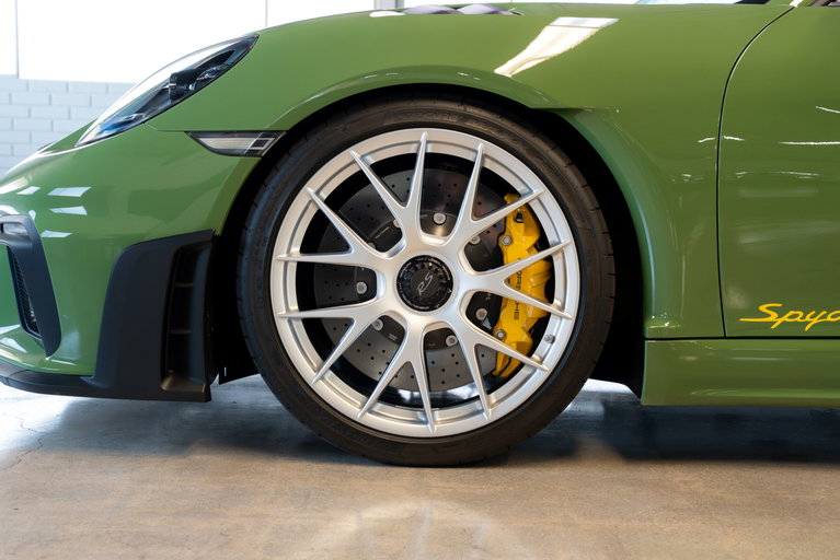 Porsche 718 Spyder RS