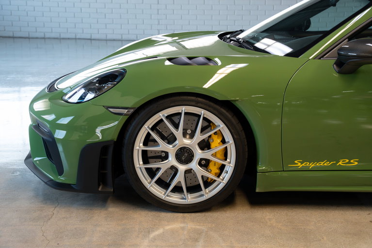 Porsche 718 Spyder RS