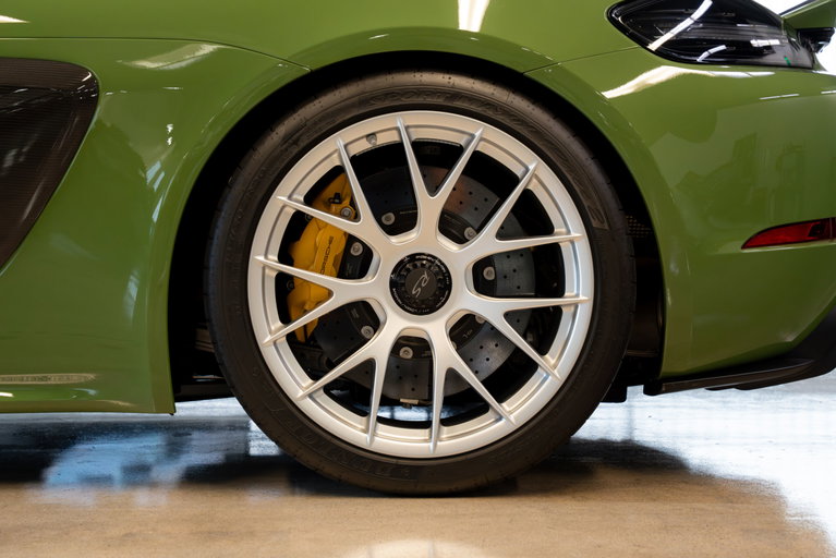 Porsche 718 Spyder RS