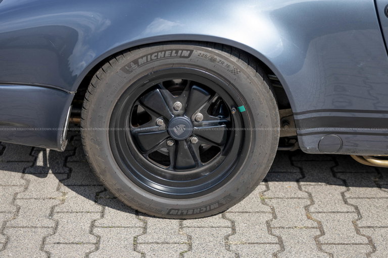 Porsche 911 Outlaw