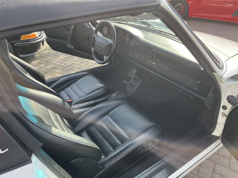 Porsche 964 Carrera 2