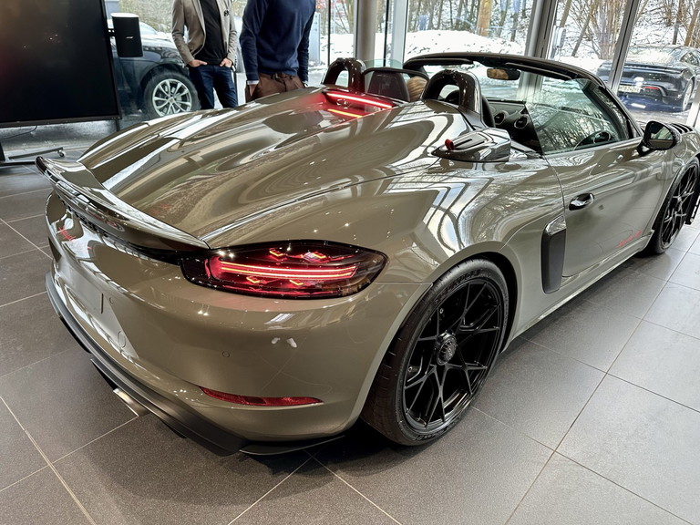 Porsche 718 Spyder RS