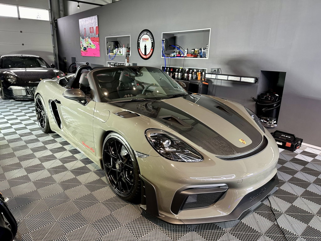 Porsche 718 Spyder RS
