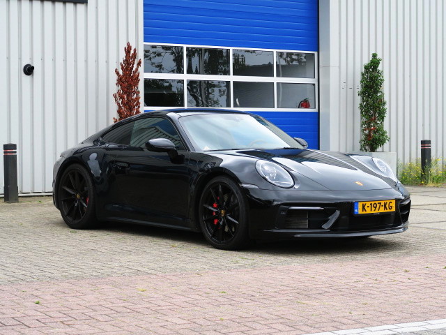 Porsche 992 Carrera 4S