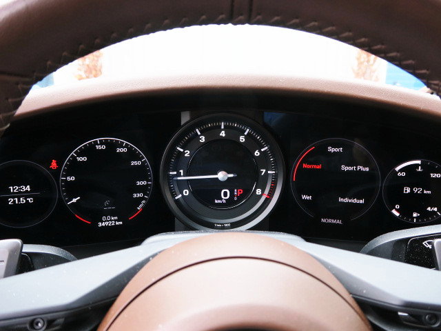 Porsche 992 Carrera 4S