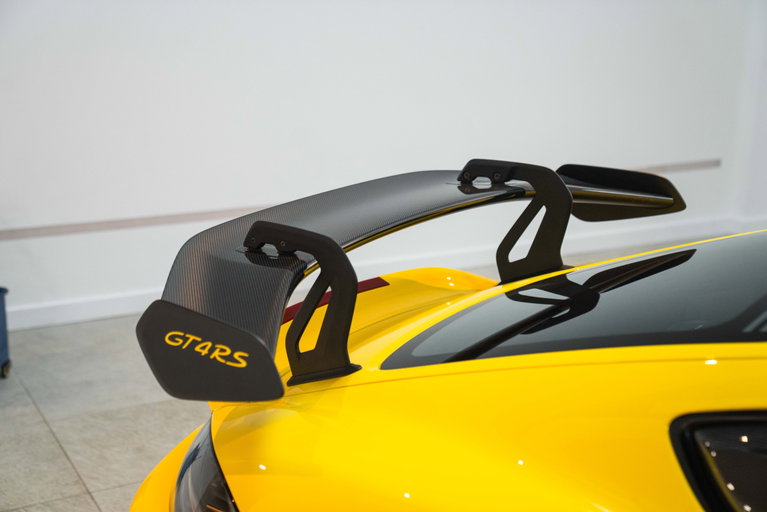 Porsche 718 Cayman GT4 RS