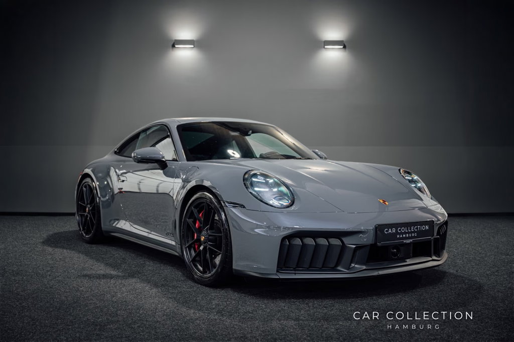 Porsche 992.2 Carrera 4 GTS