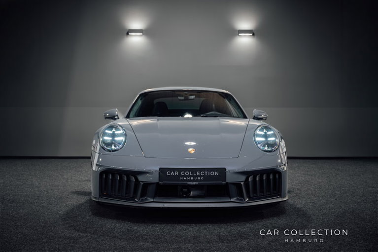 Porsche 992.2 Carrera 4 GTS