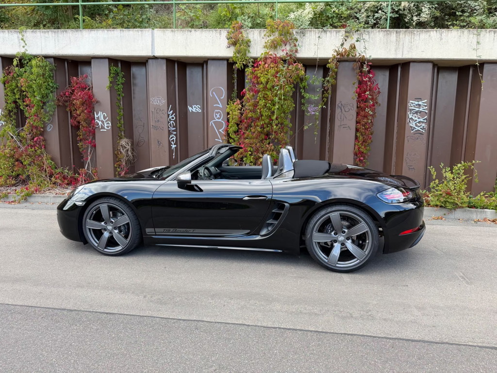 Porsche 718 Boxster T