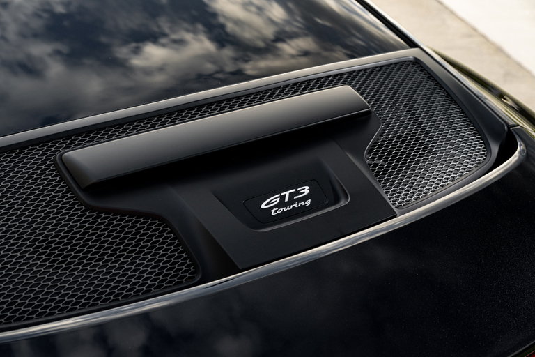 Porsche 992 GT3 Touring