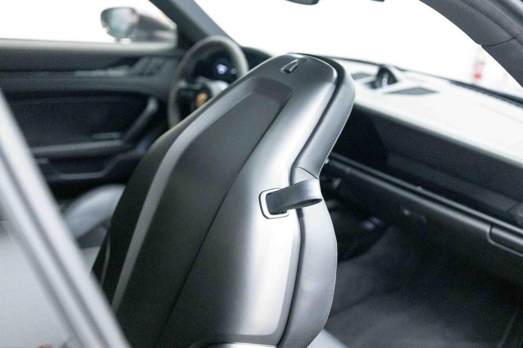 Porsche 992 Carrera T