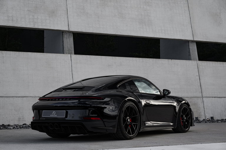 Porsche 992 GT3 Touring
