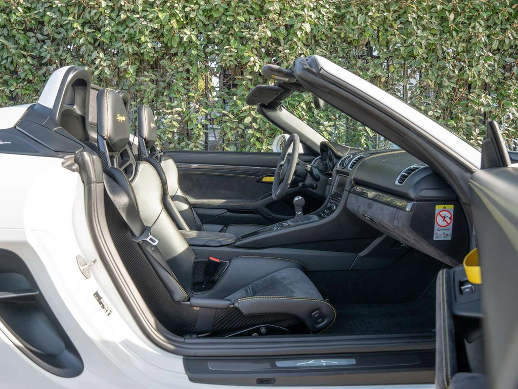 Porsche 981 Boxster Spyder