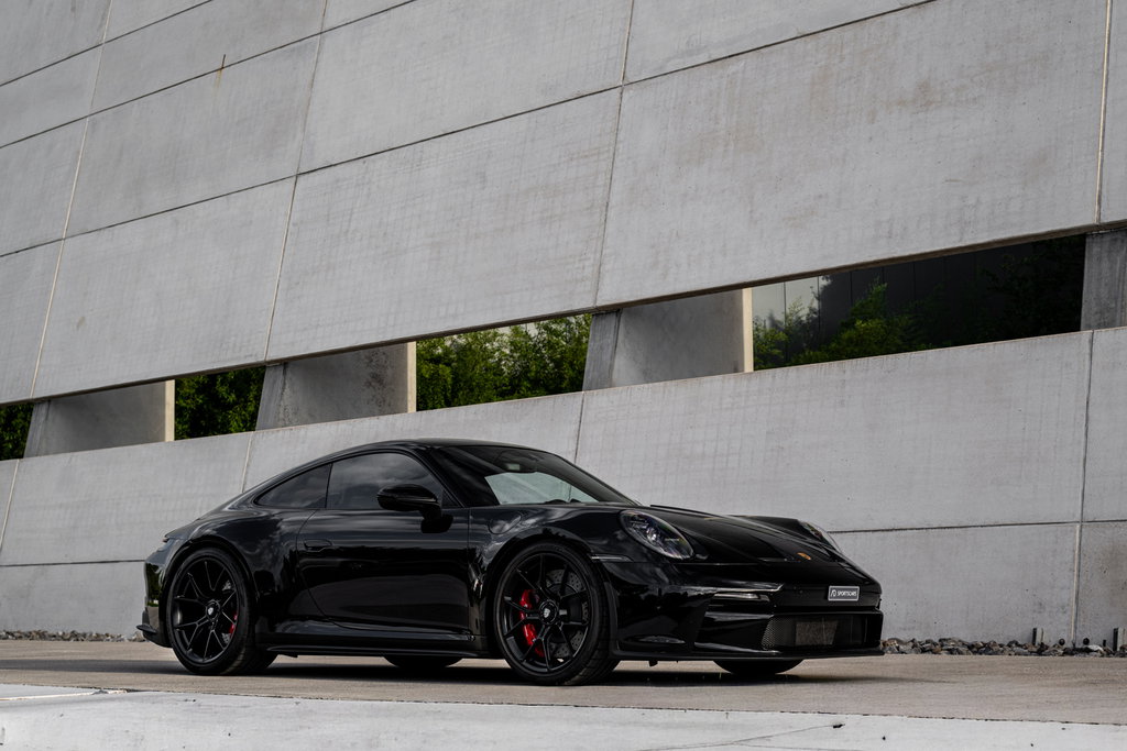 Porsche 992 GT3 Touring