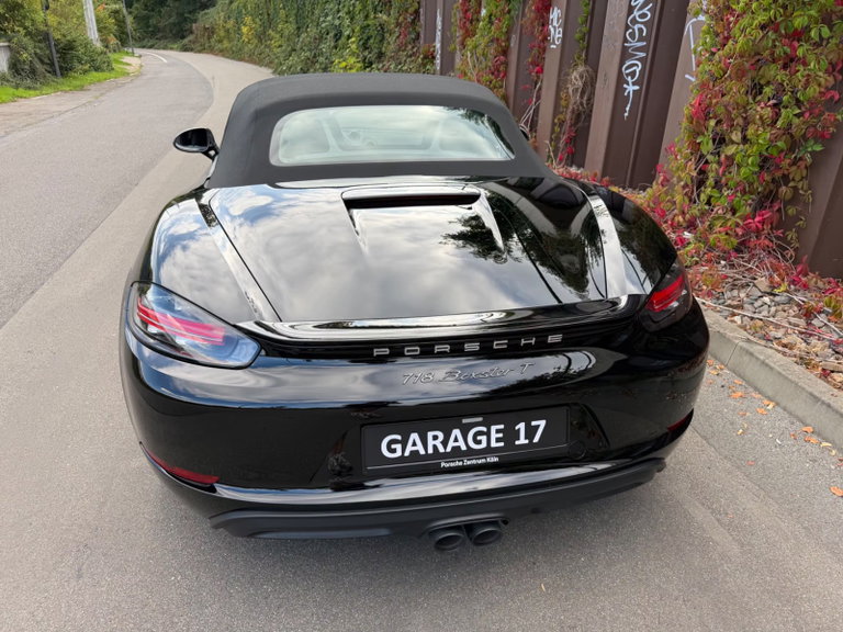 Porsche 718 Boxster T