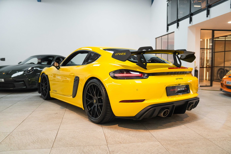 Porsche 718 Cayman GT4 RS